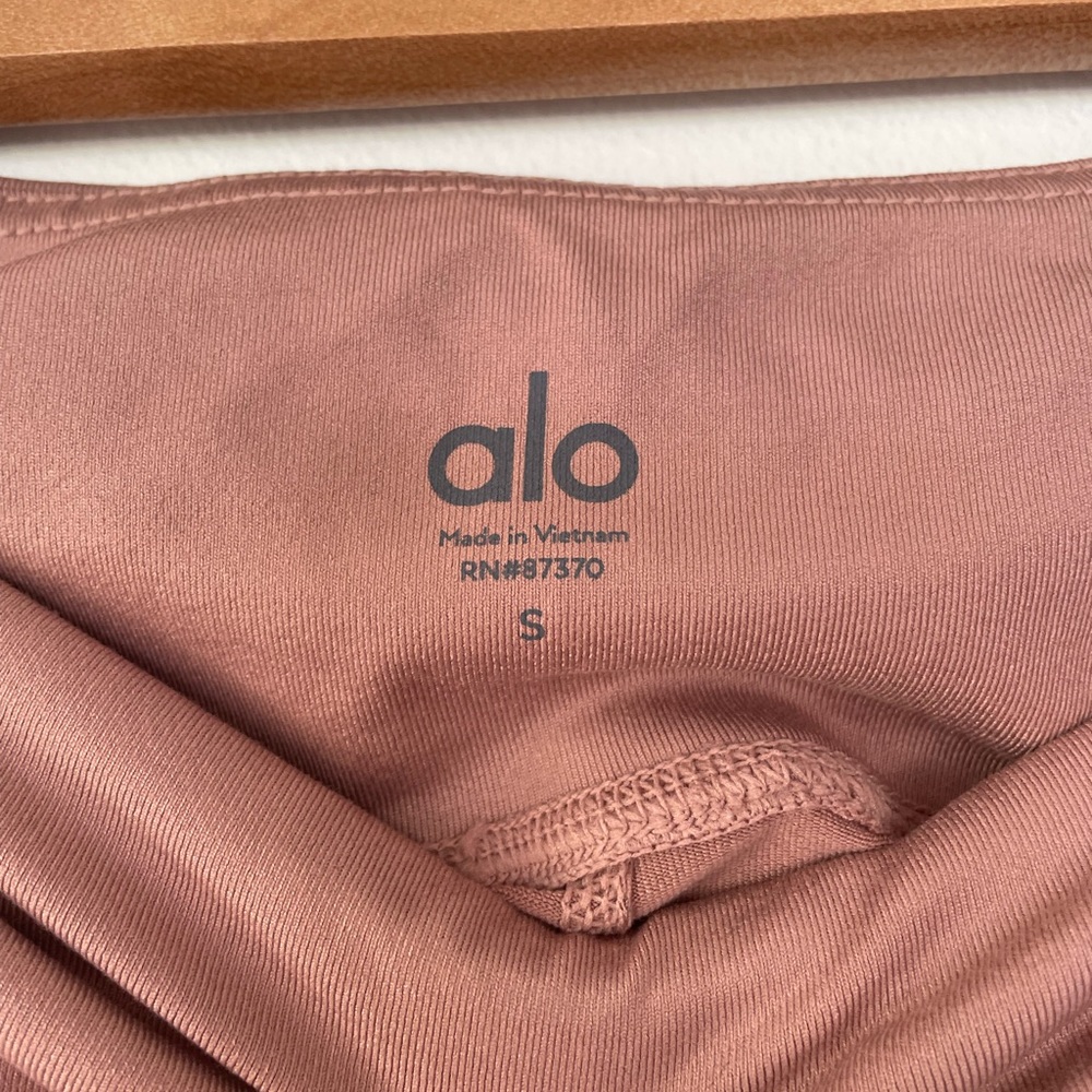 Alo Yoga Head Over Heels Leggings Pink Tan Size Sml - Picture 3 of 5